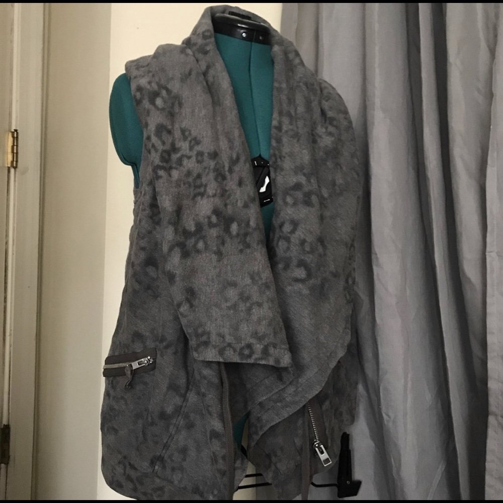 ALLSAINTS SLEEVELESS HOODIE